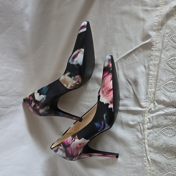 *New* Nine West 9M Purple Floral Heel - Picture 5 of 5